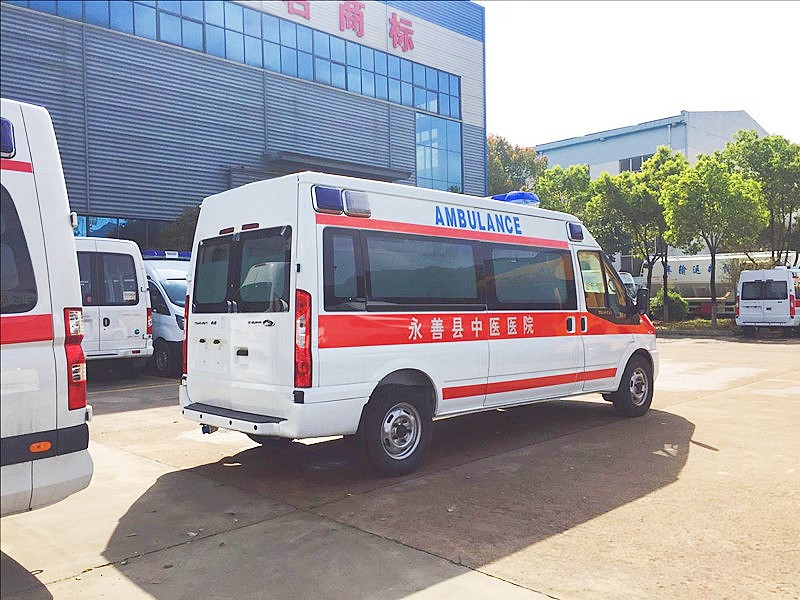 福特新時代V348長軸中頂救護(hù)車