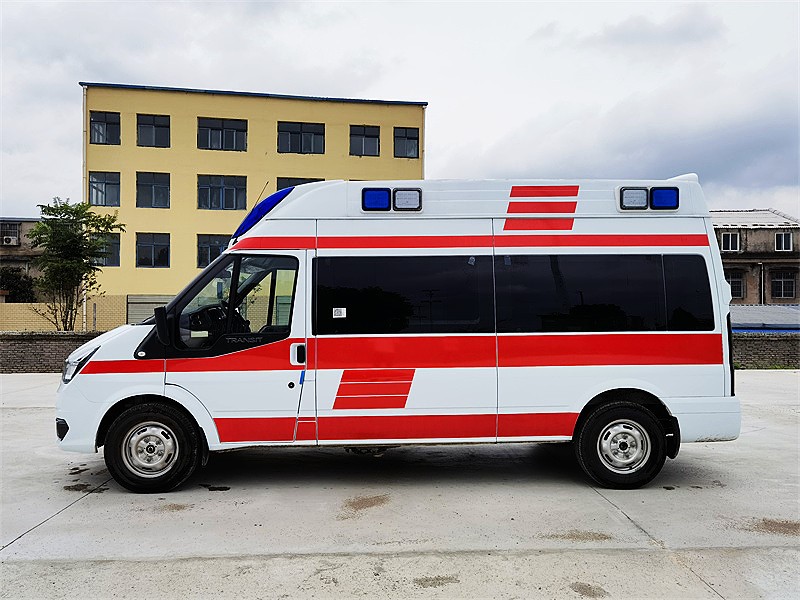 福特新時(shí)代長(zhǎng)軸ABS一體化內(nèi)飾救護(hù)車(chē)