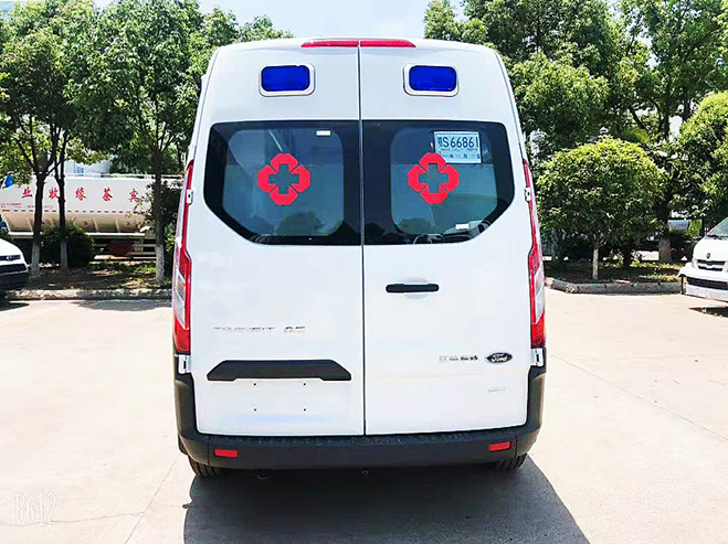 福特全順V362中軸柴油版負壓救護車