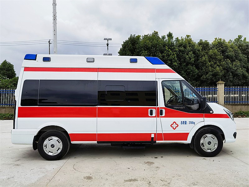 福特V348長軸高福星監(jiān)護型救護車