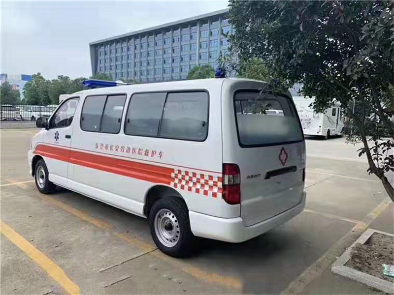 國六金杯新快運救護車（轉(zhuǎn)運型）