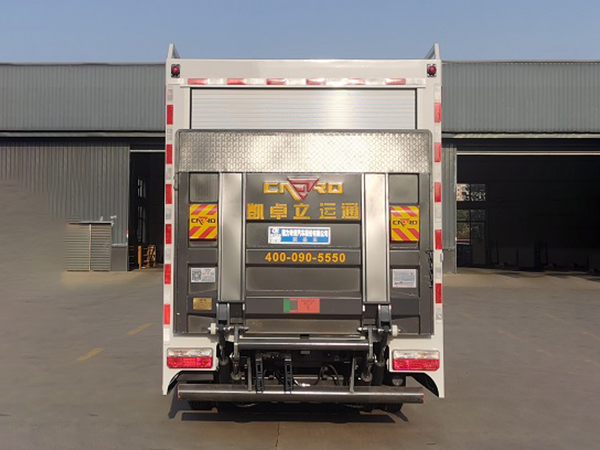 東風(fēng)小多利卡裝備車(chē)
